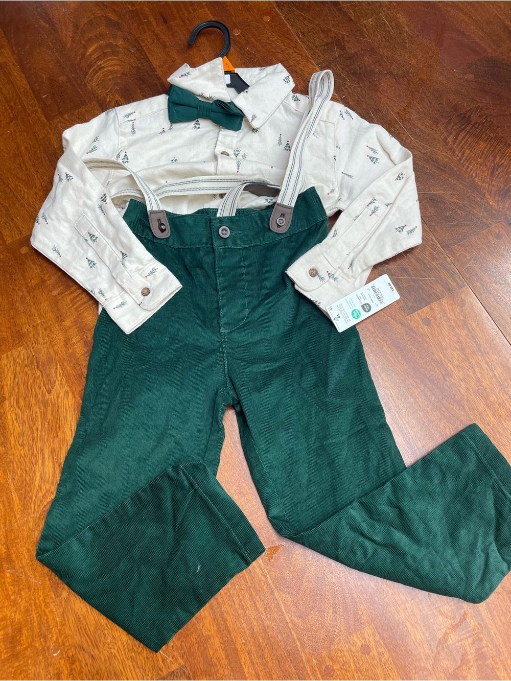 Carters 4t suspenders winter Christmas outfit